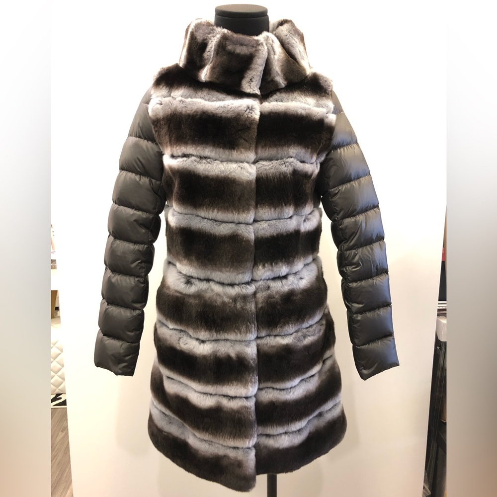 Flash⚡️Sale! Real Fur Ombré Black-Grey Down Puffer Size IT 42 | Woman 6 NWOT